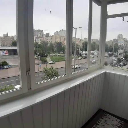 Двухкомнатная Вид На Дворец Украина Kyiv Exterior photo